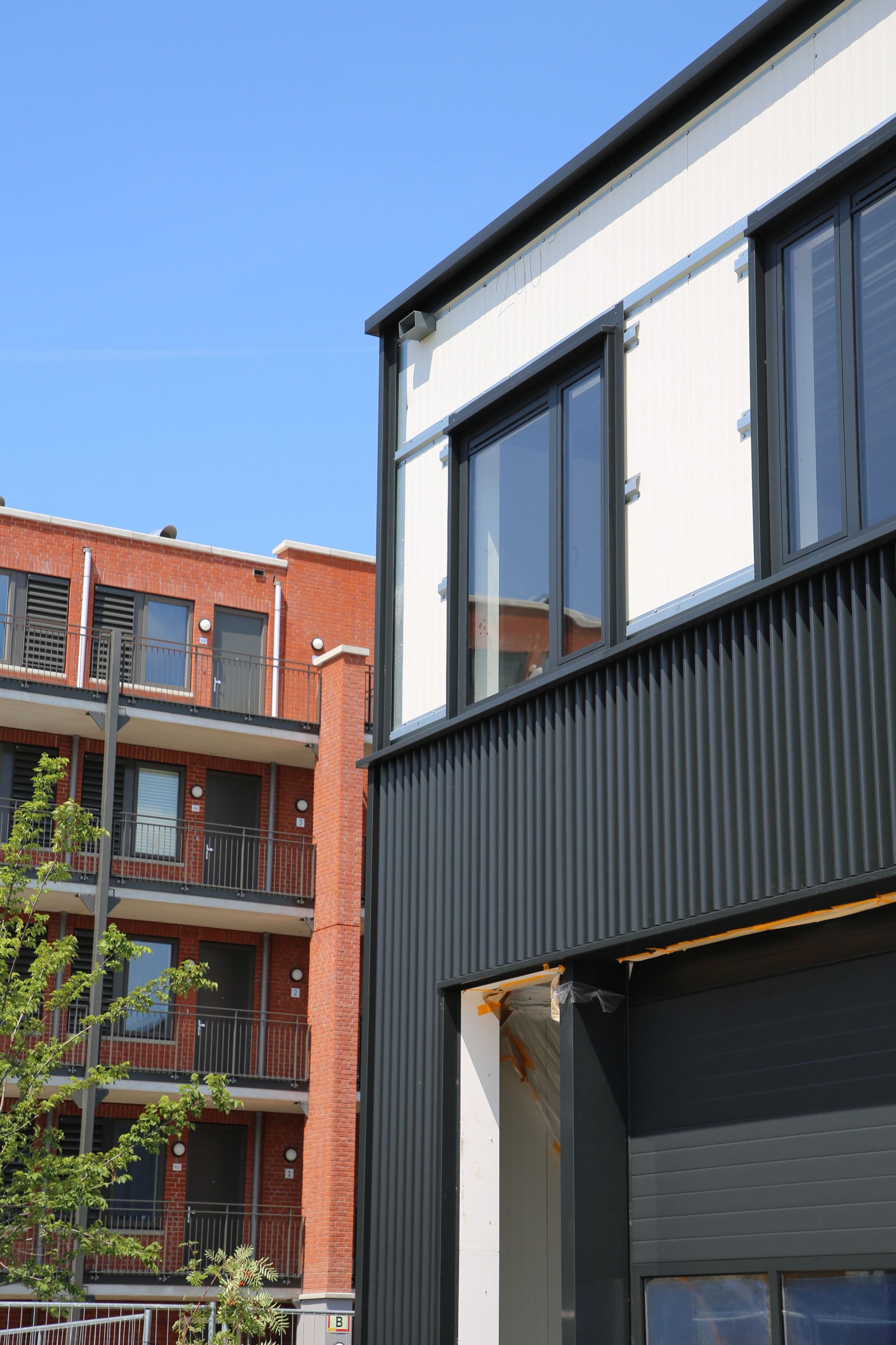 Bedrijfsunit met gevelpanelen bij Businesspark Parkrand Waddinxveen