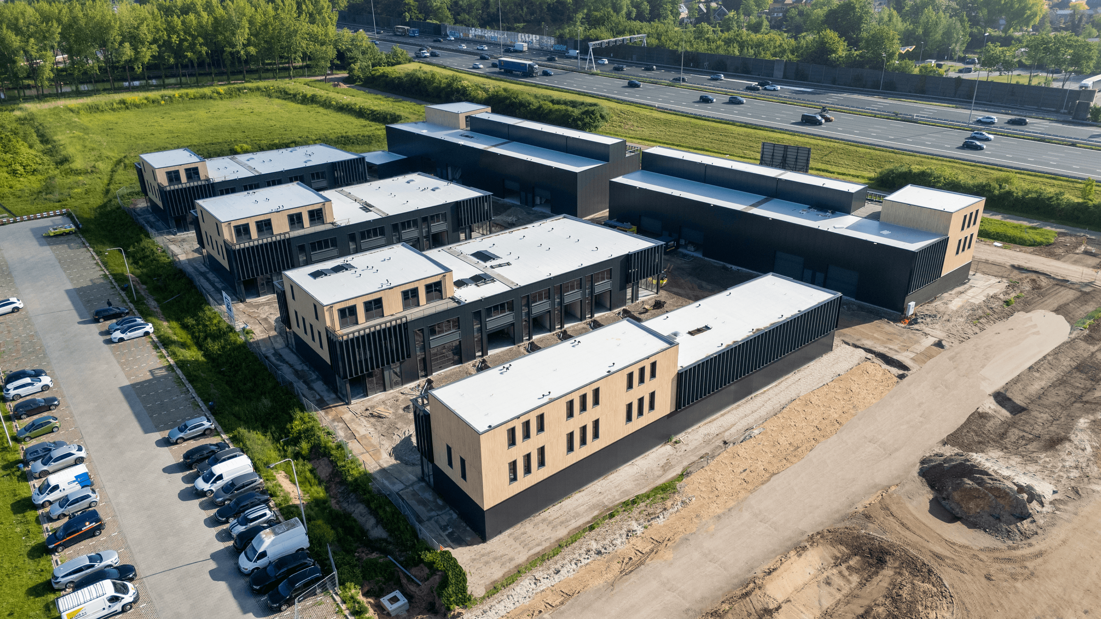 55 bedrijfsunits De Kroon IJsselstein
