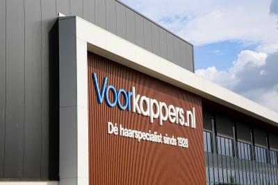 Composiet gevelbekleding in houtlook